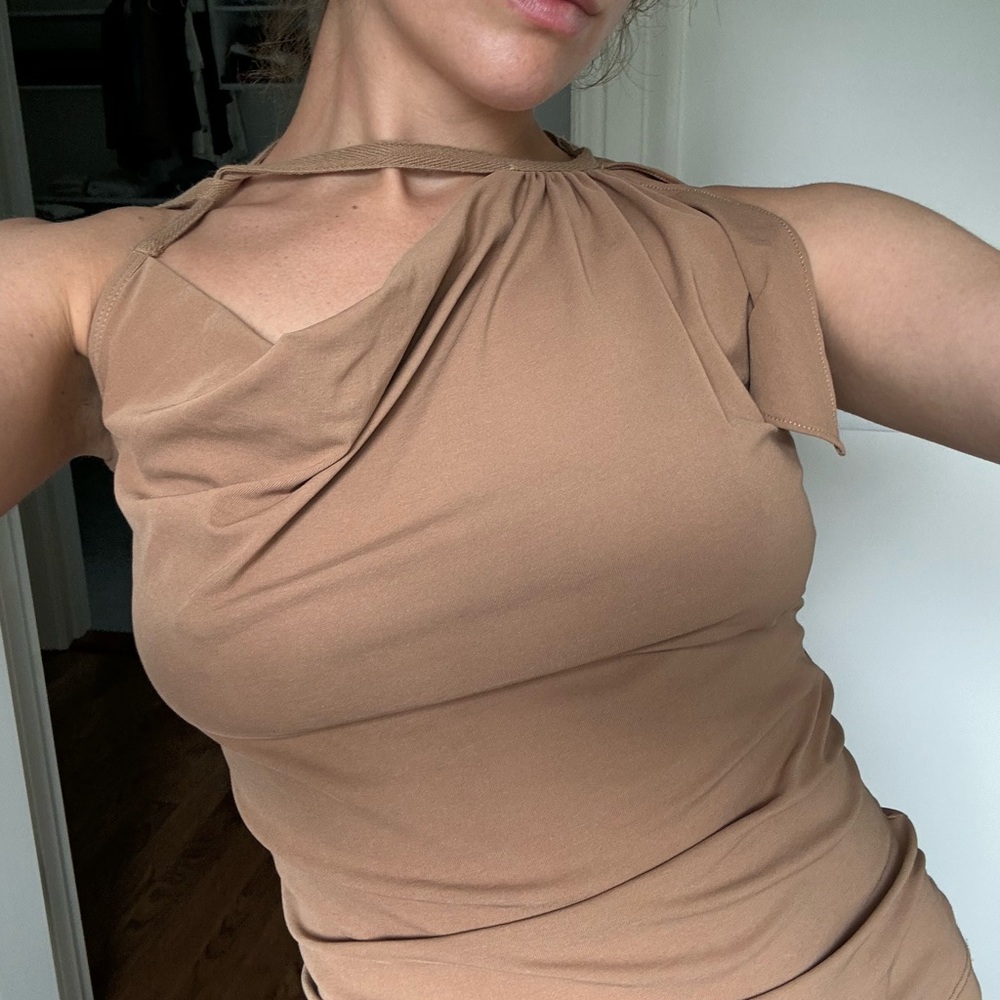 Maryam Nassir Zadeh Tan  Top